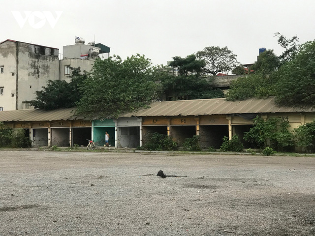 Từ cao ốc “xác khô” đến hơn 50.000m2 “đất vàng” bỏ hoang, dùng sai mục đích của VICEM - Ảnh 7. Từ cao ốc “xác khô” đến hơn 50.000m2 “đất vàng” bỏ hoang, dùng sai mục đích của VICEM - Ảnh 7.