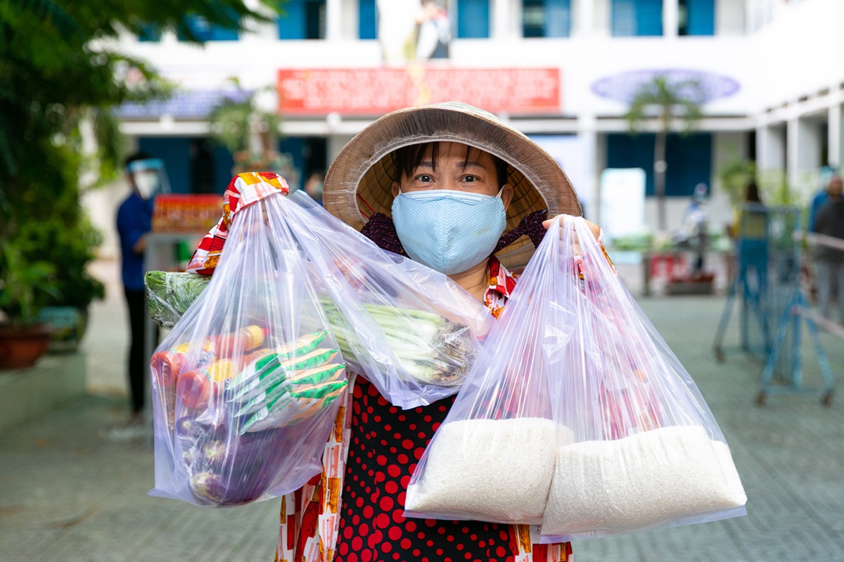 Tủ lạnh Thạch Sanh: Ấm lòng người TP.HCM trong đại dịch - ảnh 3