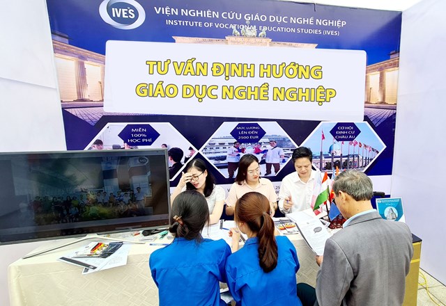 tu-van-huong-nghiep-l224m-g236-de-th237-sinh-30-diem-kh244ng-truot-dai-hoc_1.jpg