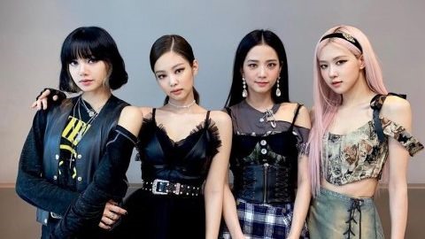 Tung 3 sản phẩm mới cùng thời điểm, Blackpink khiến fan hâm mộ lo lắng