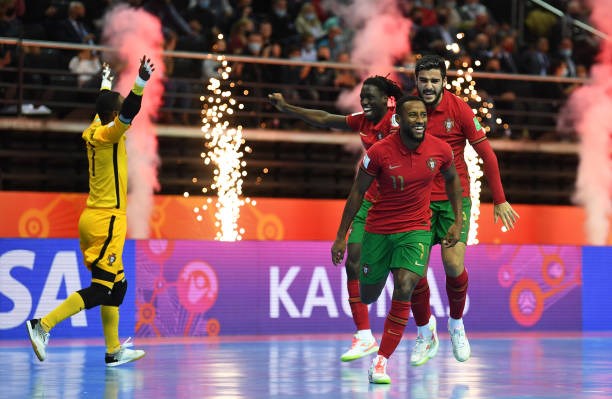 tuyen-futsal-bo-d224o-nha-lan-dau-v244-dich-world-cup-kich-t237nh-d225nh-bai-argentina_1.jpg