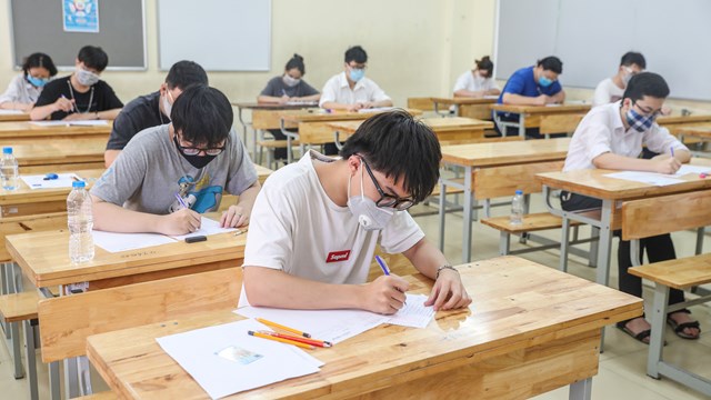 Tuyển sinh Đại học 2021: Vượt chỉ tiêu sẽ bị phạt