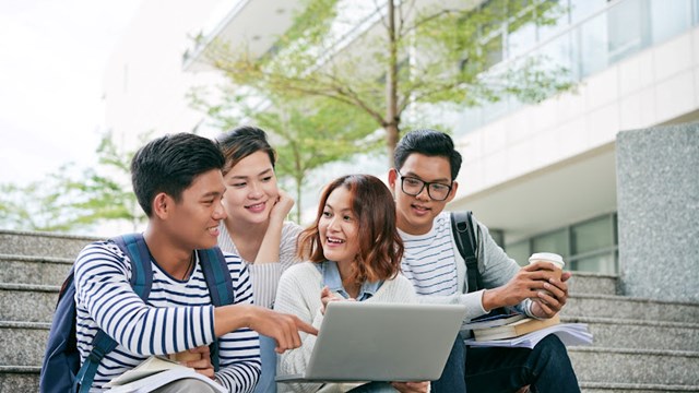 Tuyển sinh đại học - cao đẳng 2022: Thủ tục đơn giản hơn nhờ nền tảng thanh toán lệ phí xét tuyển trực tuyến