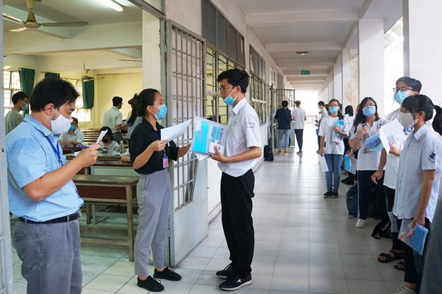tuyen-sinh-kh244ng-phu-thuoc-diem-thi-tot-nghiep-thpt_1.jpg tuyen-sinh-kh244ng-phu-thuoc-diem-thi-tot-nghiep-thpt_1.jpg