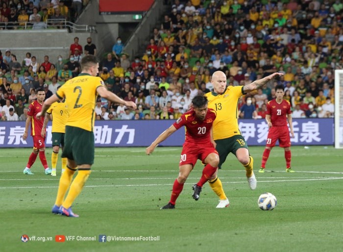 tuyen-viet-nam-chua-the-tao-bat-ngo-truoc-doi-manh-australia_4.jpg