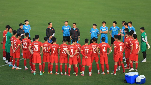 Tuyển Việt Nam: Tập trung cho vòng loại World Cup