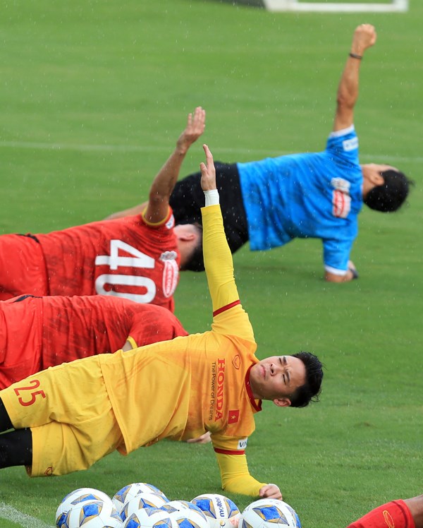 tuyen-viet-nam-tro-lai-voi-su-hung-khoi_3.jpg