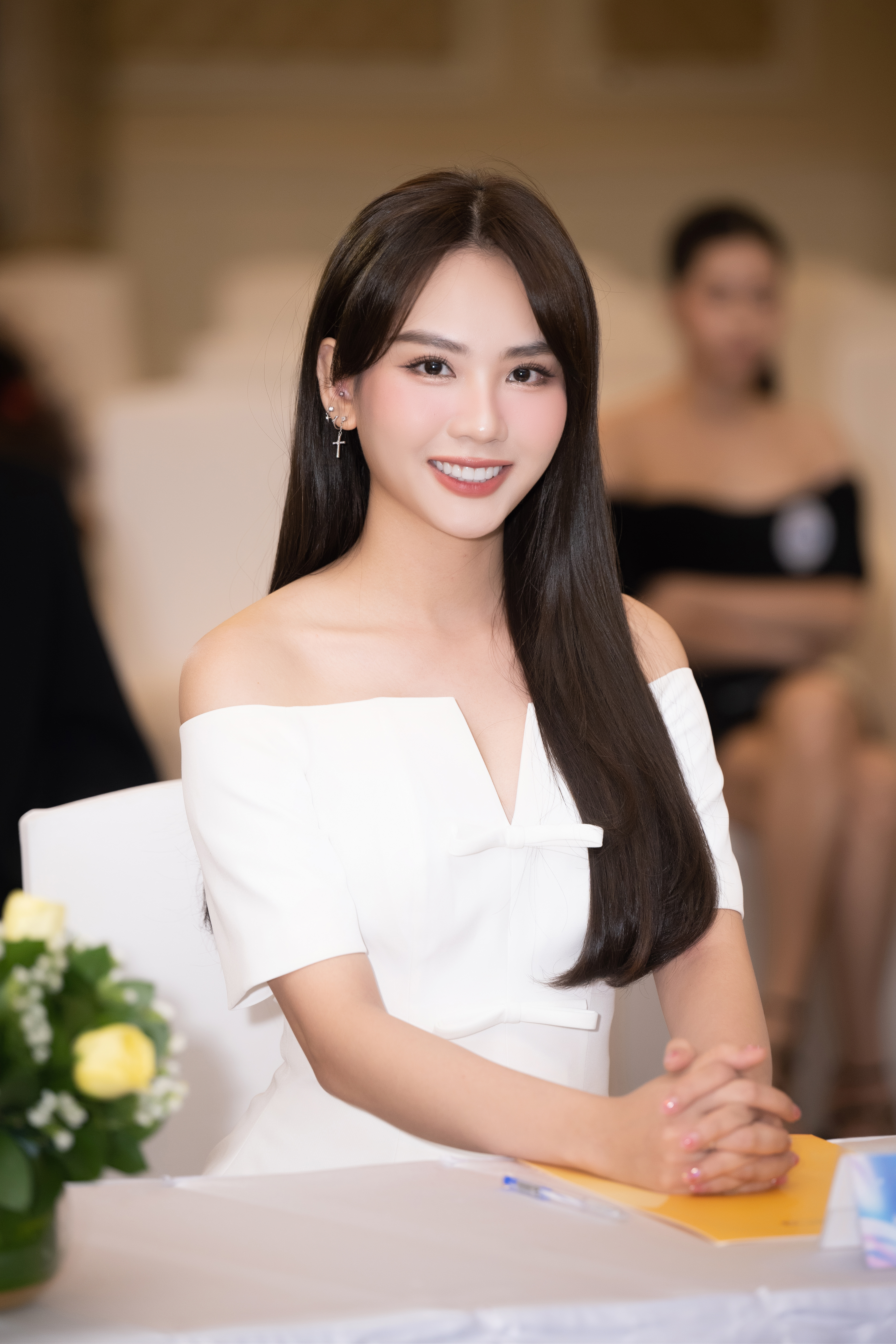 ung-vi234n-s225ng-gi225-nhat-top-16-nguoi-dep-nh226n-225i-tai-miss-world-vietnam-2023-l224-ai_2.jpeg