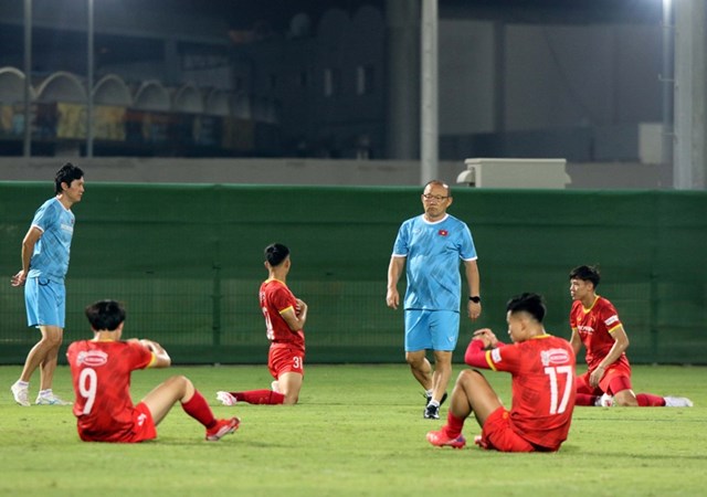 van-thanh-bo-do-buoi-tap-o-doi-tuyen-viet-nam-hlv-park-lo-lang_1.jpeg van-thanh-bo-do-buoi-tap-o-doi-tuyen-viet-nam-hlv-park-lo-lang_1.jpeg