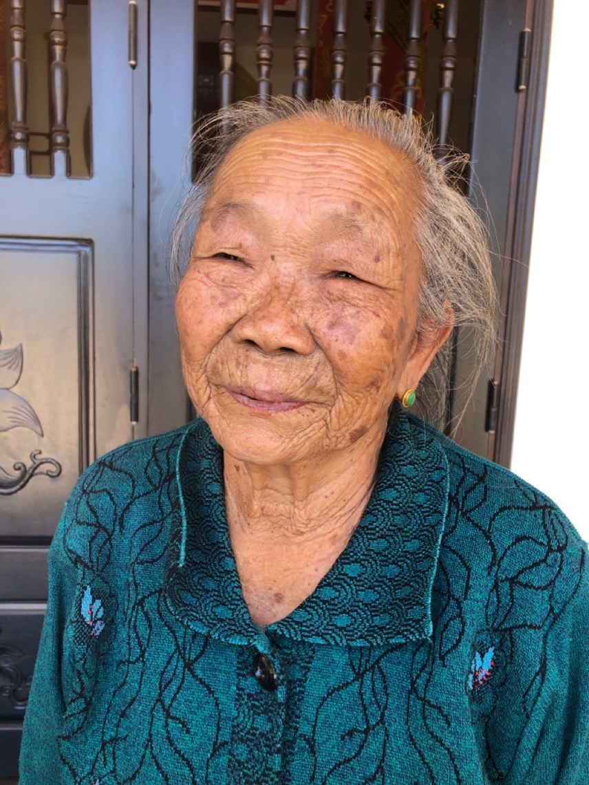 ve-tham-ki234n-cuong-mot-39ph225o-d224i39-l242ng-d226n-thoi-chong-my_1.jpg