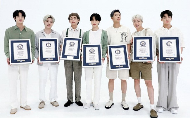 Vị thế của BTS đã bằng được Drake, Adele, Rihanna, Beyoncé?