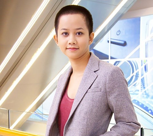 viet-huong-phuong-thanh-v224-d224n-sao-viet-g226y-tranh-c227i-v236-cao-troc-dau_5.jpg