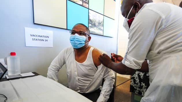 Việt Nam tiếp tục nhận vaccine khi Mỹ chia sẻ thêm 55 triệu liều mới