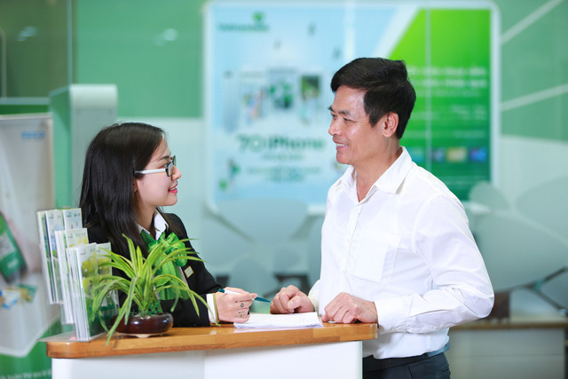 Vietcombank đồng loạt triển khai các chương trình lãi suất ưu đãi đối với khách hàng vay vốn - Ảnh 2.