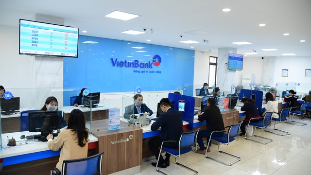 VietinBank tăng cường cung ứng vốn, chú trọng quản trị rủi ro
