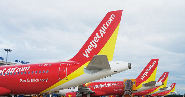 Vietjet Air (VJC) vừa huy động 1.000 tỷ trái phiếu, đẩy mạnh dịch vụ hàng không nhằm bù đắp hoạt động khai thác vận tải