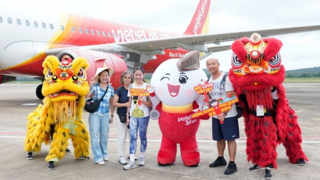 Vietjet được vinh danh “Thương hiệu Mạnh – Tăng trưởng Ấn tượng” 2023