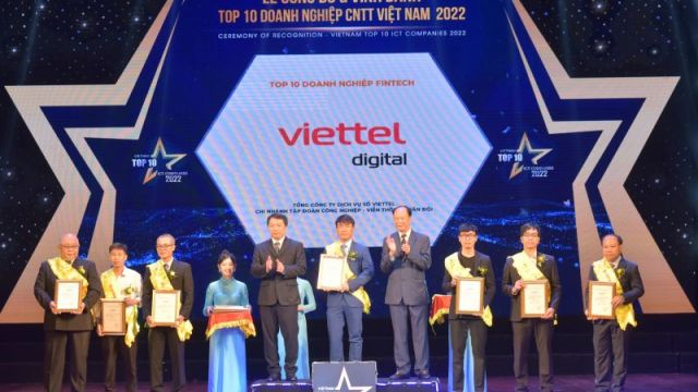 Viettel đứng đầu Top 10 doanh nghiệp công nghiệ thông tin Việt Nam 2022