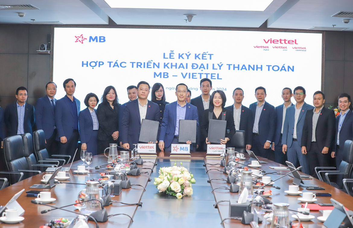 MB “bắt tay” Viettel, biến hơn 2.000 cửa hàng, siêu thị, bưu cục thành điểm giao dịch tài chính