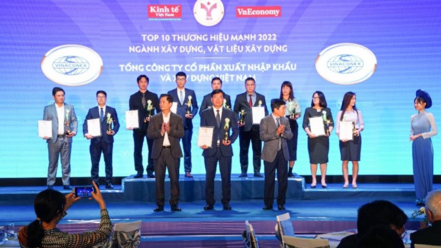 Vinaconex đạt TOP 10 thương hiệu mạnh ngành xây dựng, vật liệu xây dựng 2022