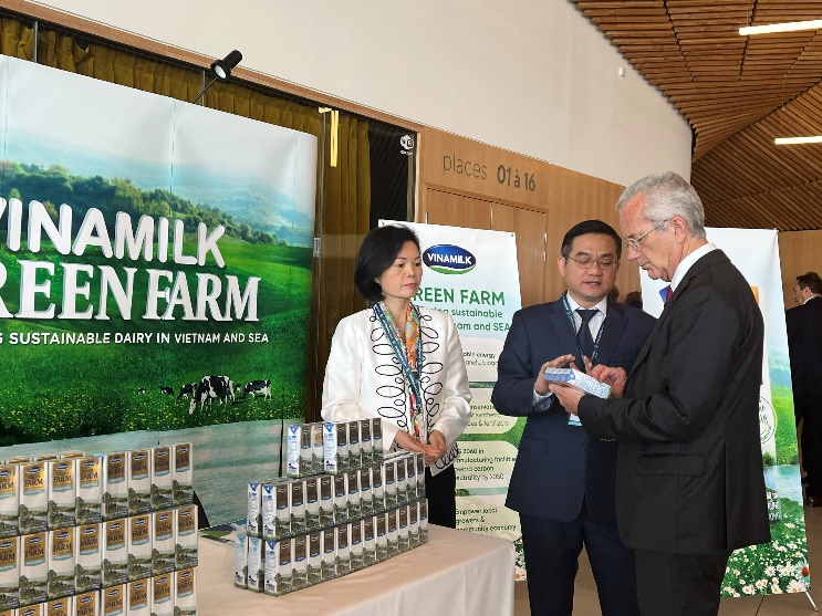 Sữa tươi Vinamilk Green Farm được giới thiệu tại Hội nghị sữa toàn cầu năm 2022 và nhận được nhiều phản hồi tích cực Sữa tươi Vinamilk Green Farm được giới thiệu tại Hội nghị sữa toàn cầu năm 2022 và nhận được nhiều phản hồi tích cực