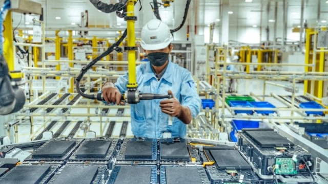 Vingroup và Storedot hợp tác phát triển pin sạc siêu nhanh