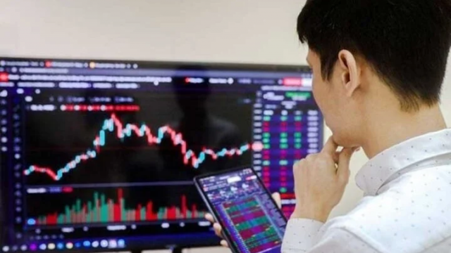 VN-Index hôm nay: Nhà đầu tư cần kiên nhẫn và quan sát
