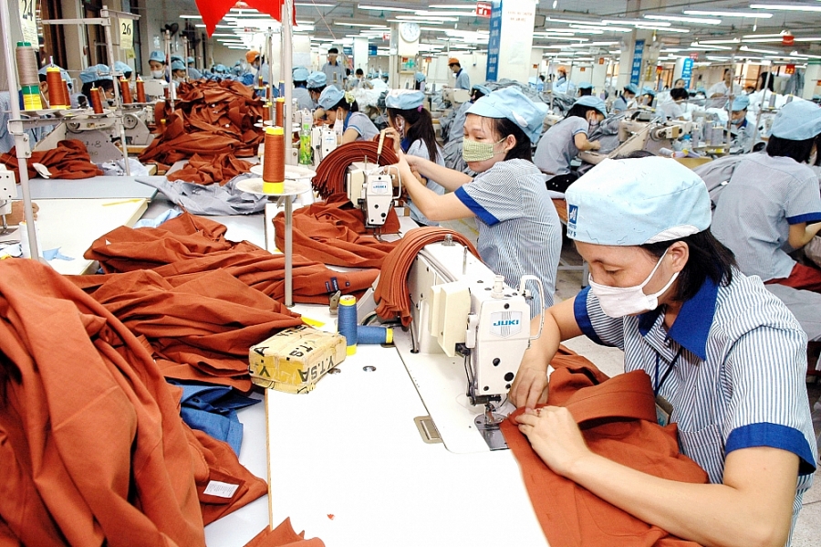 'Vực lại' dệt may, da giày ngay sau đại dịch