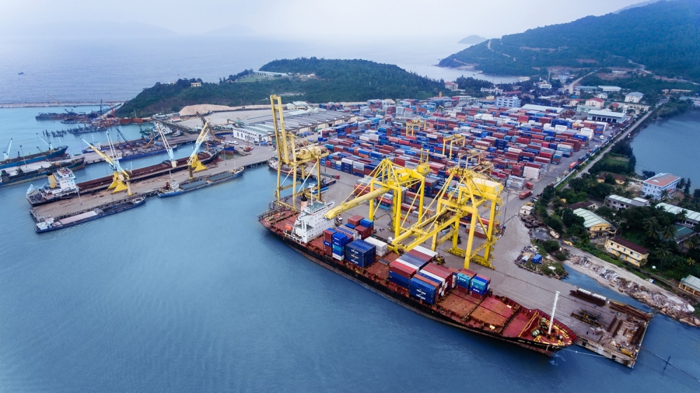 “Vượt bão” thành công, xuất khẩu cán mốc 281,47 tỷ USD