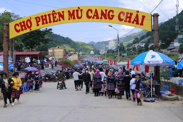 vuot-n250i-xem-nguoi-m244ng-o-m249-cang-chai-d243n-tet-doc-lap_1.jpg vuot-n250i-xem-nguoi-m244ng-o-m249-cang-chai-d243n-tet-doc-lap_1.jpg