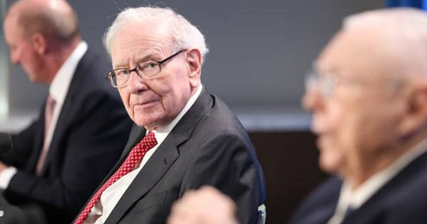 Warren Buffett gửi lời khuyên đặc biệt đến các nhà đầu tư mới 