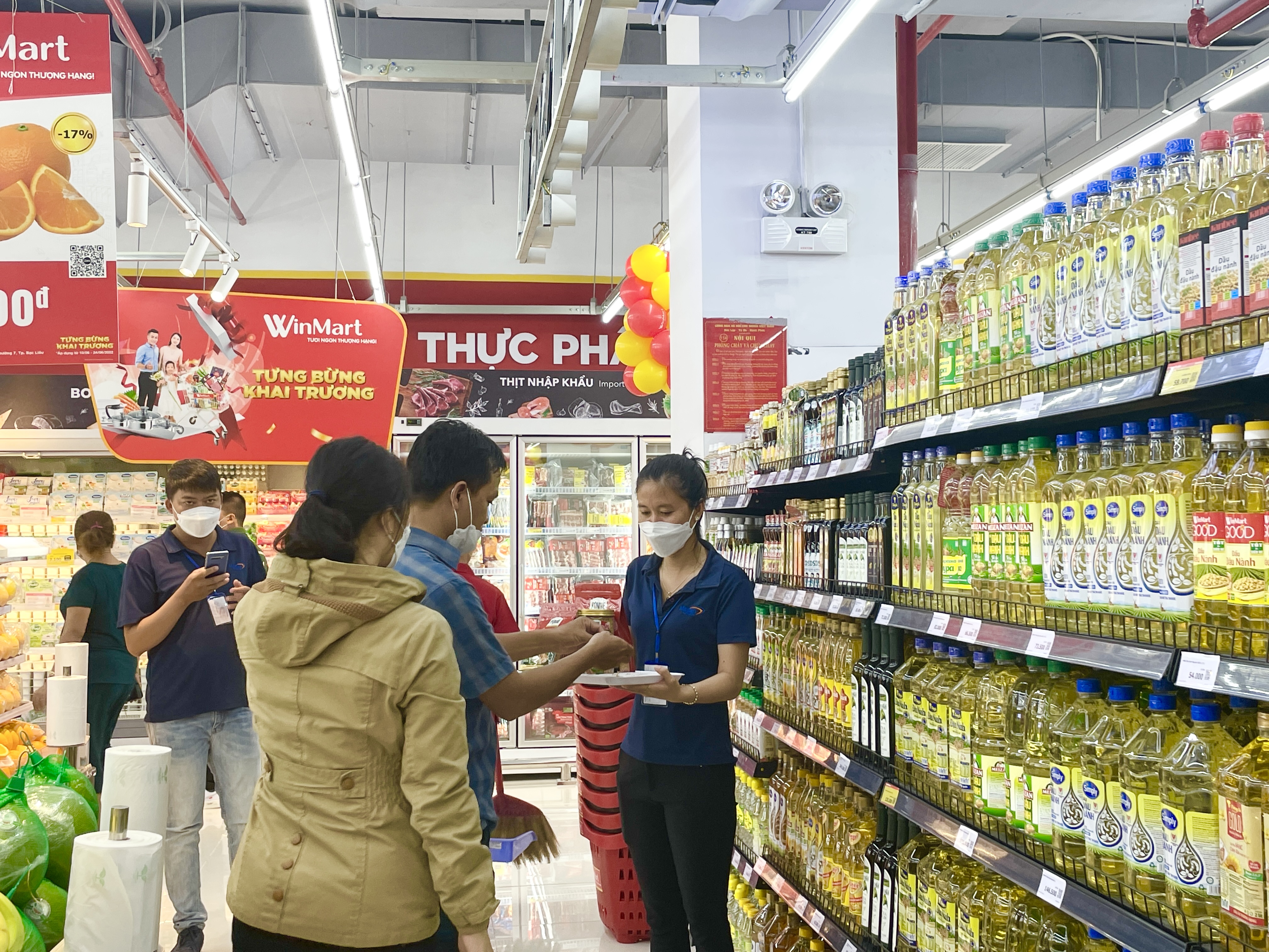 winmart-lan-dau-dat-ch226n-toi-my-tho-khai-truong-si234u-thi-thu-hai-tai-bac-li234u_2.jpg winmart-lan-dau-dat-ch226n-toi-my-tho-khai-truong-si234u-thi-thu-hai-tai-bac-li234u_2.jpg