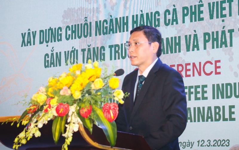 Phó Chủ tịch Thường trực Ủy ban nhân dân tỉnh Đắk Lắk Nguyễn Tuấn Hà phát biểu tại hội thảo