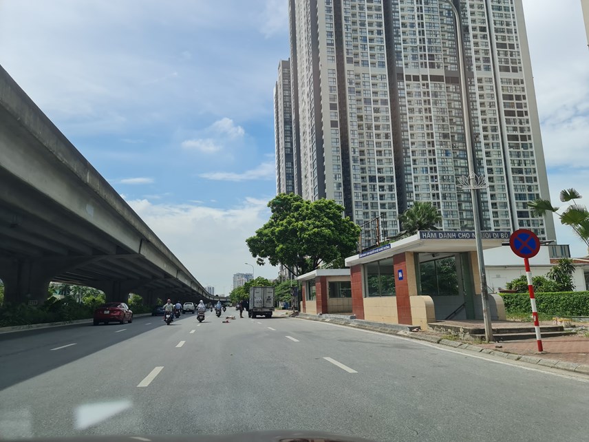 xe-tai-tu-tap-lap-ben-39c243c39-tr234n-duong-pham-h249ng_10.jpg xe-tai-tu-tap-lap-ben-39c243c39-tr234n-duong-pham-h249ng_10.jpg