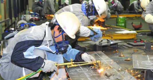 Xử phạt 3 công ty tuyển lao động ngành đóng tàu sang Hàn Quốc