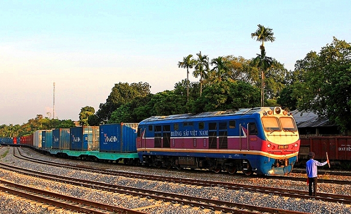 xuat khau nong san sang trung quoc mo huong qua ga duong sat