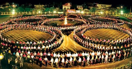 Yên Bái: Nhiều hoạt động văn hóa tại sự kiện đón nhận Bằng của UNESCO ghi danh “Nghệ thuật Xoè Thái” 