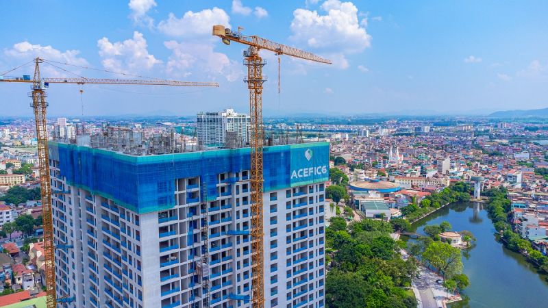Vinhomes Sky Park đã chính thức được cất nóc, đánh dấu cột mốc quan trọng trong hành trình kiến tạo chốn an cư đẳng cấp bậc nhất tại Tp. Bắc Giang