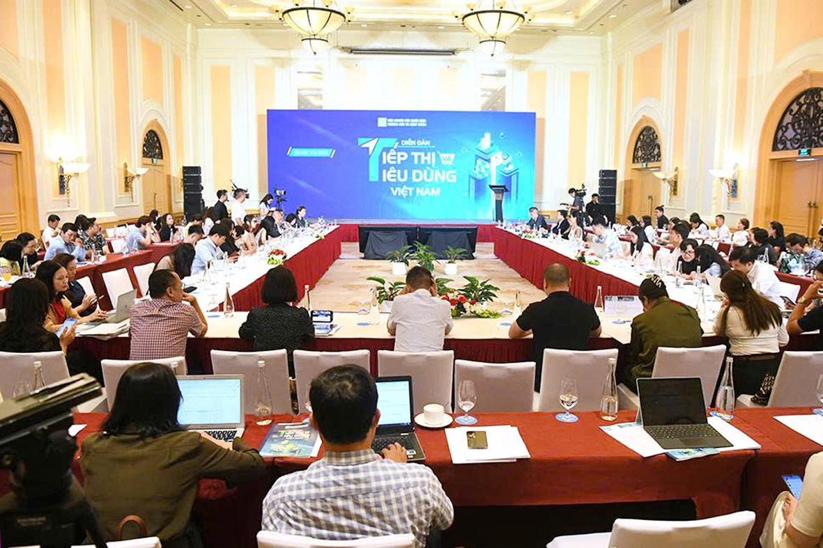 Diễn đàn tiếp thị và tiêu dùng Việt Nam 2025: Động lực tăng trưởng và thách thức