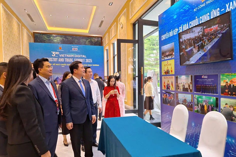 Diễn đàn Chuyển đổi số ngành Công Thương 2025: Thúc đẩy chuyển đổi kép đến năm 2030